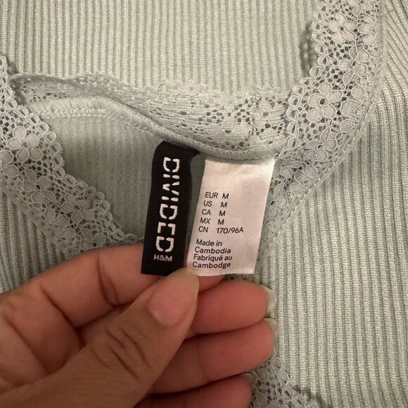 H&M DIVIDED Women's Sleeveless V-Neck Ribbed Knit Green Mini Dress Size M - Picture 8 of 9